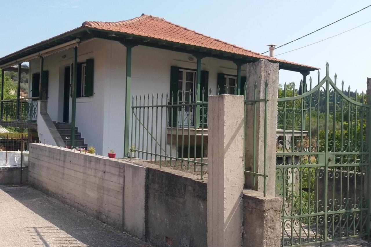 Anesis Villa Asprogerakata Exterior photo